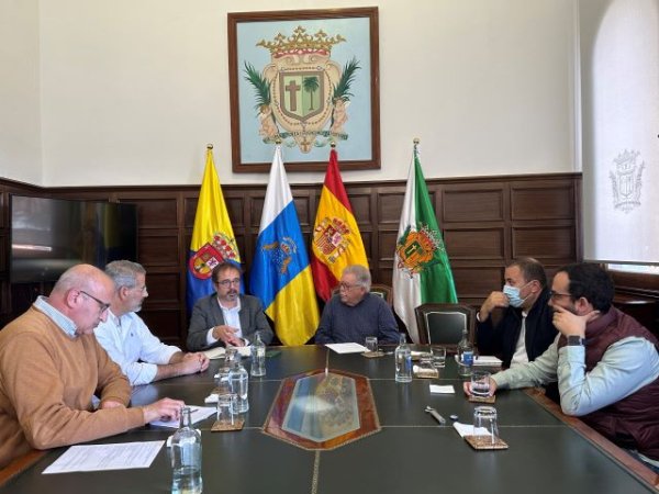 García Brink aborda en Santa Brígida los proyectos y necesidades medioambientales del municipio