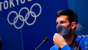 Djokovic tendr&aacute; que vacunarse para jugar el Abierto de Australia