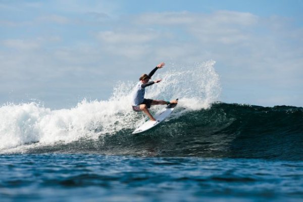 Tenerife: La &eacute;lite del surf nacional protagoniza un comienzo inmejorable en el Spring Surfest Las Am&eacute;ricas Pro 2025