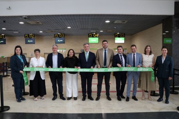 Binter une desde hoy Canarias y La Rioja en vuelo directo
