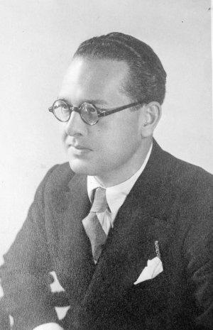 El Cabildo culmina la edici&oacute;n completa de la obra de Claudio de la Torre publicando su producci&oacute;n teatral