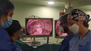 Profesionales del Negrín realizan cuatro intervenciones de cirugía torácica sin intubación orotraqueal