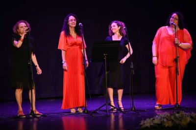 M&aacute;s de 300 alumnos de las Escuelas Art&iacute;sticas Municipales Ciudad de Gu&iacute;a muestran su talento para despedir el curso