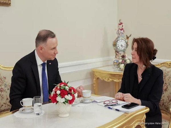 Leyendo entre l&iacute;neas la entrevista del presidente polaco con Le Figaro