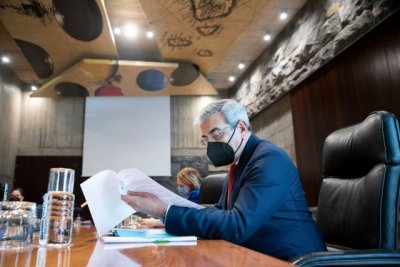 Rodr&iacute;guez advierte de que solo con la intervenci&oacute;n de los mercados se puede controlar los precios de la energ&iacute;a