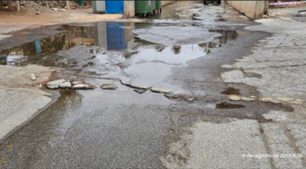Vertidos de agua en el barranco del Agujero-G&aacute;ldar