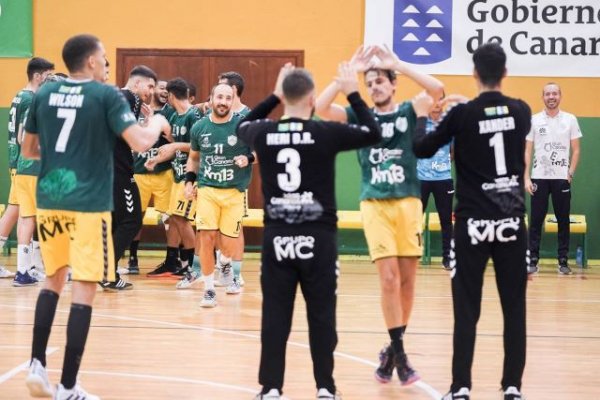 El Km13 Balonmano Gáldar recibe esta noche al Calvo Xiria