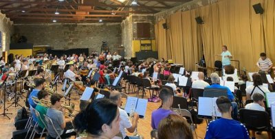 La Escuela Municipal de G&aacute;ldar contar&aacute; la historia de Ag&aacute;ldar en el concierto final de curso de este viernes