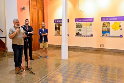 La Sala del S&aacute;bor ya luce la exposici&oacute;n &lsquo;200 a&ntilde;os de la primera misa en el Templo de Santiago'