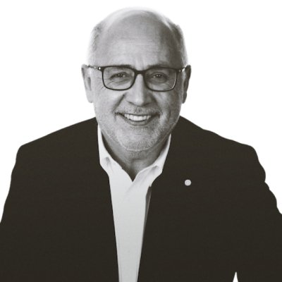 Artículo de opinión: 'Ni un paso atrás en la transición energética', por Antonio Morales