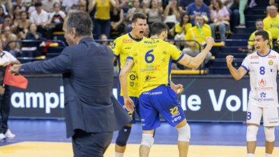 Voleibol: Un CV Guaguas apote&oacute;sico hace vibrar al CID