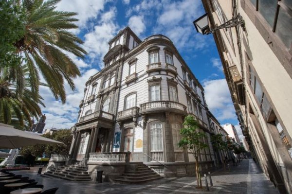 La discapacidad visual se aborda en un taller de sensibilización impulsado por la Biblioteca Insular