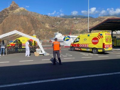 El &Aacute;rea de Salud de La Palma y el SUC participan en un simulacro de seguridad mar&iacute;tima