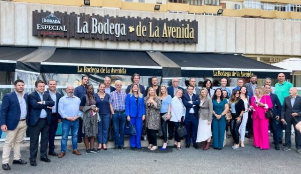 Encuentro Navideño entre las Asociaciones de Empresarios del Atlántico y las de León y Castillo - Arenales y Aseme Canarias