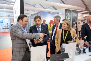 Vanoostende destaca en Fenavin la profesionalización del sector vitivinícola y el potencial comercial de los vinos