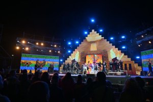 Alba P&eacute;rez hace bailar al p&uacute;blico de La Quinta con uno de los espect&aacute;culos m&aacute;s sorprendentes del Carnaval de G&aacute;ldar 2025