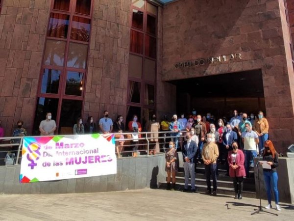 La Gomera: El Cabildo conmemora el Día de La Mujer con una jornada dedicada a la igualdad y la artesanía