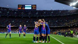 Bar&ccedil;a y Madrid femeninos jugaron un partido hist&oacute;rico con 91.553 espectadores