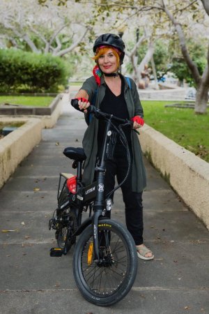 El Cabildo abona los 100.000 euros de la primera convocatoria de ayudas a la movilidad personal el&eacute;ctrica