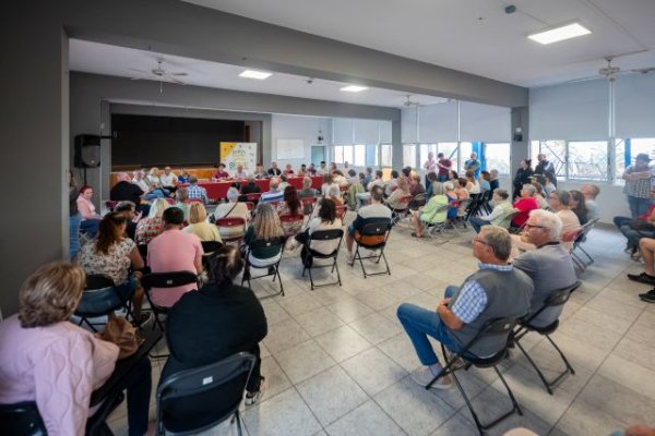 G&aacute;ldar: M&aacute;s de un centenar de vecinos participan en Sardina en una nueva asamblea de &lsquo;Contigo, G&aacute;ldar Sigue Avanzando&rsquo;