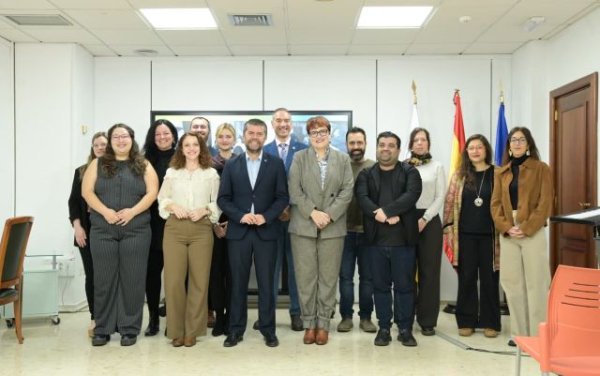 El Gobierno y la ULL refuerzan su alianza por la convivencia intercultural con &eacute;nfasis en la proyecci&oacute;n local
