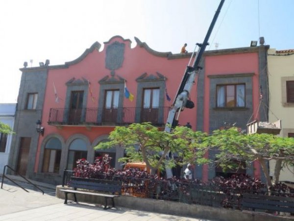El Ayuntamiento de Guía acomete la mejora y acondicionamiento de las Casas Consistoriales