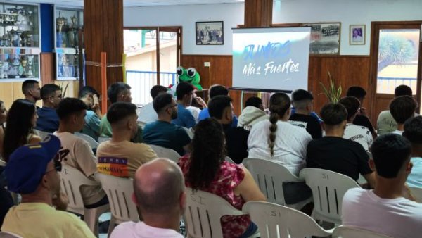 Gáldar: Juntos Más Fuertes: el CD San Isidro encara una temporada de retos y oportunidades