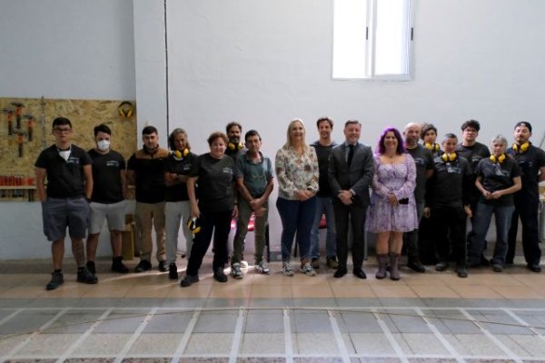 El Cabildo de Gran Canaria y la Federaci&oacute;n de Vela Latina de Botes ponen en marcha un nuevo Curso de Carpinter&iacute;a de Ribera para asegurar el relevo generacional del oficio