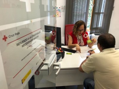 Cruz Roja cubre las necesidades b&aacute;sicas de alimentaci&oacute;n de 1.207 personas en Canarias