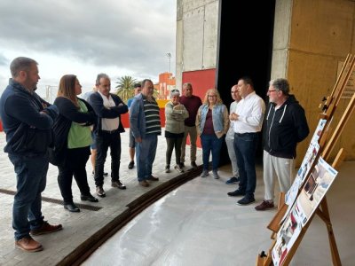 El Ayuntamiento de Gu&iacute;a presenta a los colectivos de La Atalaya la segunda fase del proyecto del Centro C&iacute;vico-Deportivo