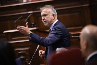 Torres se apoya en los &ldquo;buenos&rdquo; datos de empleo para ahondar en la fortaleza de la econom&iacute;a canaria