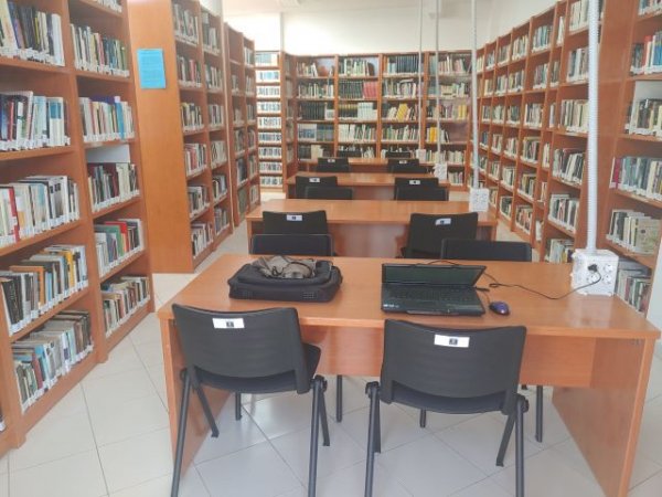 Gáldar: La Biblioteca Municipal renueva parte de su mobiliario