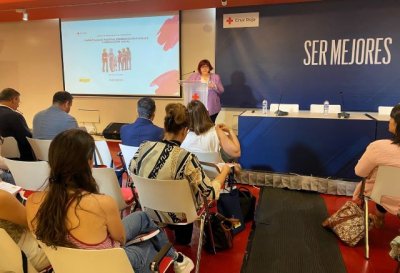 Cruz Roja presenta dos nuevos modelos de intervenci&oacute;n para favorecer la crianza y la parentalidad positiva