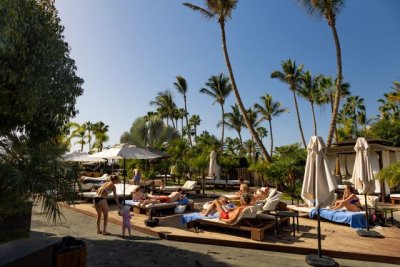 Canarias experimenta un aumento de los turistas alojados y de sus pernoctaciones que crea m&aacute;s empleo y facturaci&oacute;n