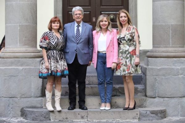 El Parlamento aprueba por unanimidad dos colegios profesionales de la Pedagogía y de la Psicopedagogía