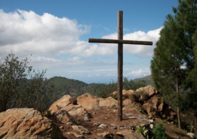Artenara: Reposición y Bendición de la Santa Cruz de la Montaña del Brezo