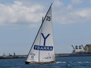 Vela Latina Canaria: El Villa de Agüimes Ybarra vence un duro Concurso Patrocinadores Guaguas Municipales