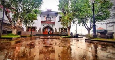 Villa de Firgas: Acto de descubrimiento de una placa in memoriam a D. Manuel del Pino Báez López