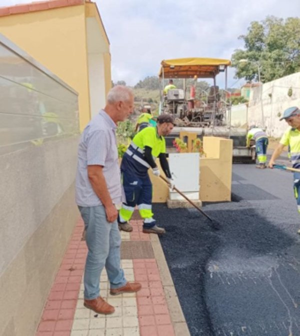 Villa de Firgas: Asfaltado de las calles Afurgad y Las Arenas, en el barrio de La Cruz