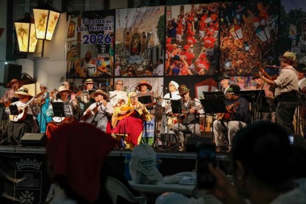 La Fiesta Canaria de Agaete confirma su &eacute;xito con todas las mesas llenas y una gran ofrenda solidaria