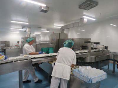 Los hospitales del SCS celebran el Día de Canarias con menús especiales para los pacientes ingresados