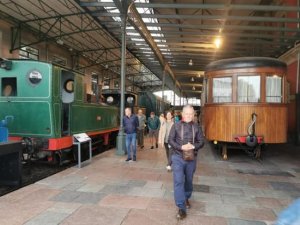 Agaete: Un grupo de mayores estuvo ayer visitando Gijón, en una ruta por algunos de los puntos turísticos de la ciudad y su historia y patrimonio
