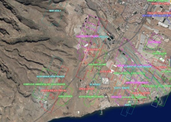 Diversos colectivos ambientalistas y particulares denuncian la caótica implantación de energías renovables en Canarias y exigen una planificación justa y sostenible