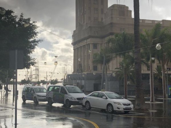 Transportes reitera a los cabildos que se sigue manteniendo la limitación de las autorizaciones a los vehículos VTC