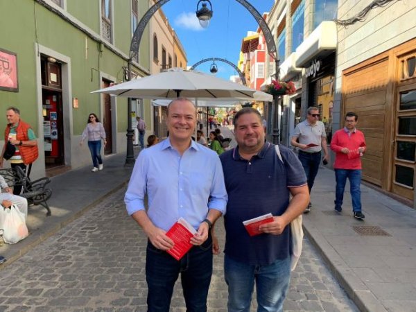 El PSOE recorre las calles de Gáldar para explicar los Presupuestos Generales del Estado 2023