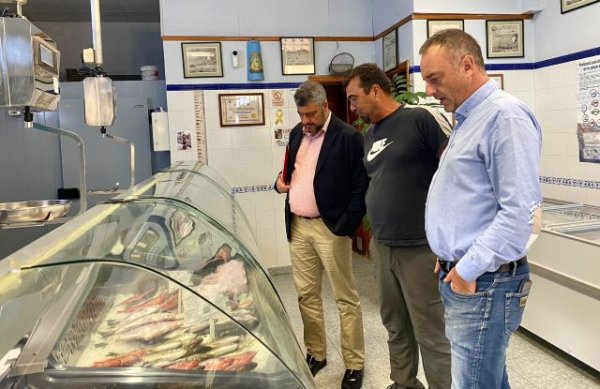 El Gobierno de Canarias otorga 590.000 euros para inversiones en equipamiento a 24 cofradías de pescadores