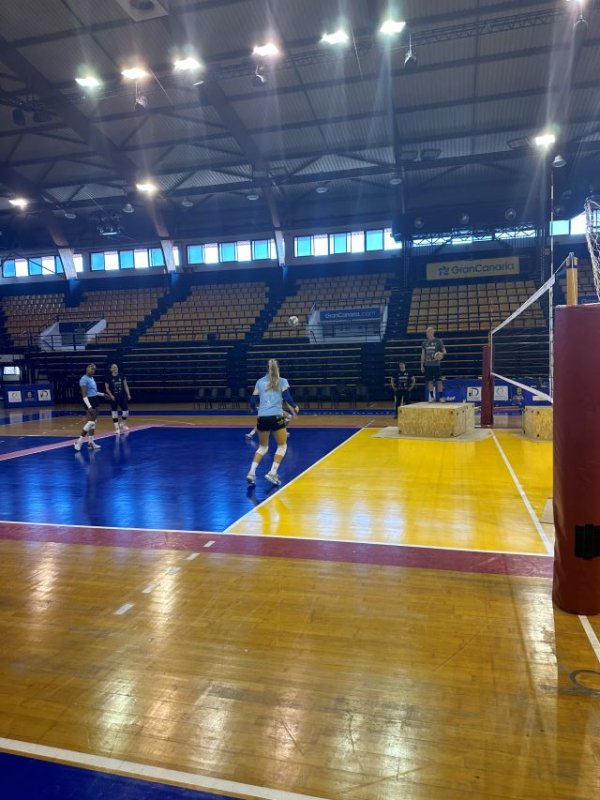 Voleibol femenino: El Hidramar Gran Canaria se enfrenta al CV Haris en el primer derbi de la Liga Iberdrola