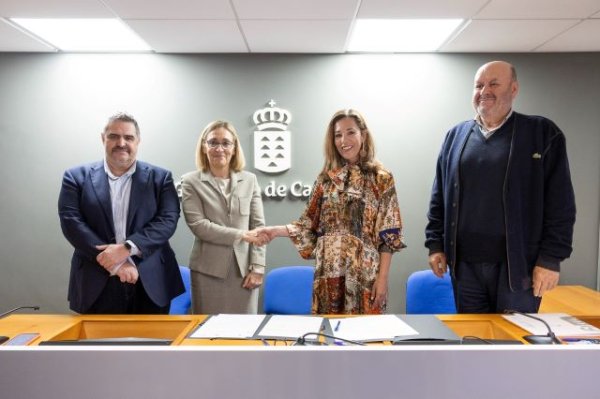 Empleo y Tr&aacute;fico firman un protocolo para reducir la siniestralidad vial en el &aacute;mbito laboral en Canarias