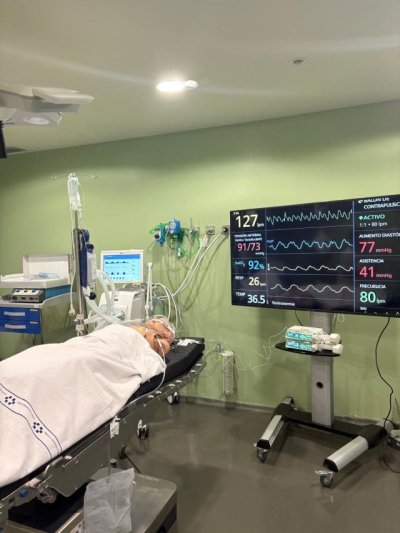 Medicina Intensiva del Insular-Materno Infantil implementa la simulación clínica para la formación de sus residentes