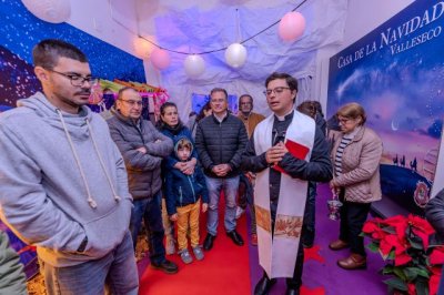 Valleseco inaugura su tradicional Casa de la Navidad, un referente m&aacute;gico y consolidado en Gran Canaria